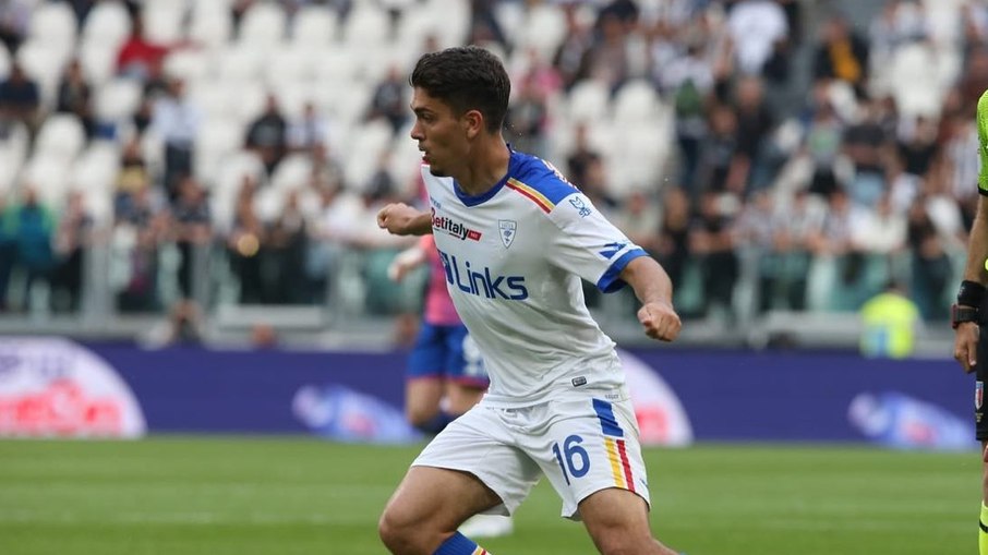 Joan González abandona o futebol aos 23 anos por problema cardíaco