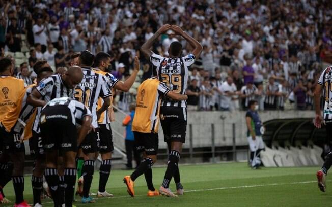 General Caballero-PAR teria pedido para Ceará 'pisar no freio' em goleada