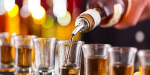 Metanol: SP soma 102 casos notificados e 8 mortes suspeitas