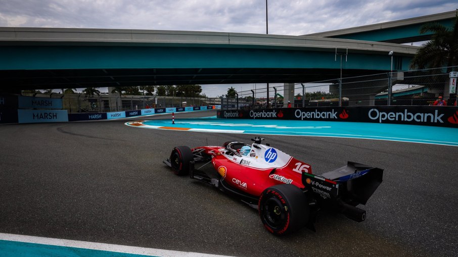 Leclerc sofreu punições no GP de Miami