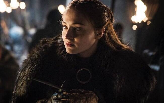 Sansa está muito focada em proteger a família e o povo do Norte. Essa personalidade familiar é própria de Câncer