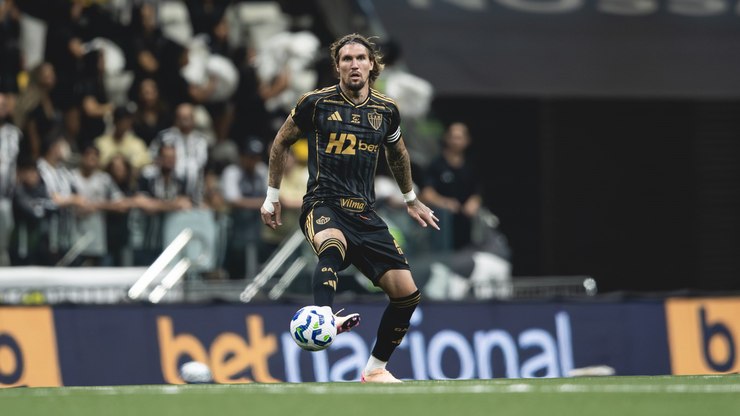 Lyanco quebra o silêncio após briga com torcedores do Atlético-MG