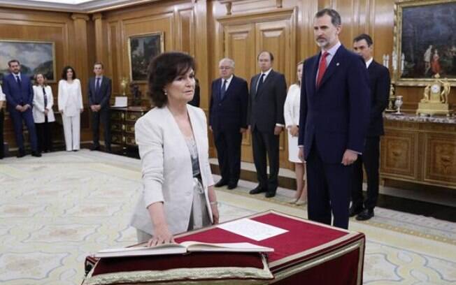 Carmen Calvo Poyato, a nova vice-primeira-ministra da Espanha e responsável pela pasta de Igualdade no governo 