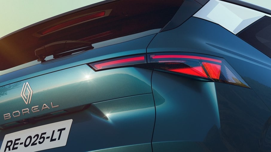 Traseira do Renault Boreal destaca novo logo e assinatura luminosa em LED Traseira do Renault Boreal destaca novo logo e assinatura luminosa em LED