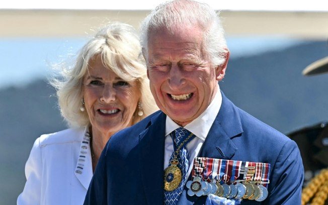 O rei Charles e a rainha Camilla durante visita a Canberra, Austrália, em 21 de outubro de 2024