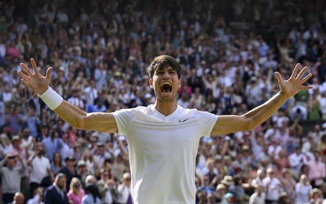 Alcaraz volta a vencer Djokovic na final de simples em Wimbledon