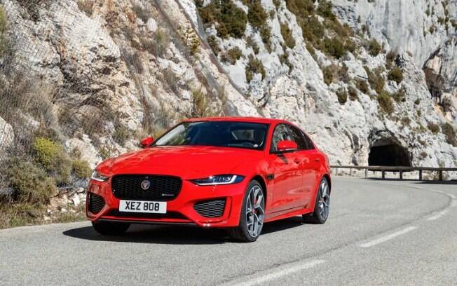 Jaguar XE passa a ser vendido no Brasil em apenas uma versão e chega com edição especial na linha 2020