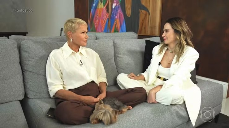 Ana Paula Renault visita Xuxa e reflete sobre carreira