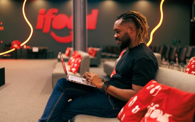 Na era da IA, iFood valoriza trabalho humano com educação