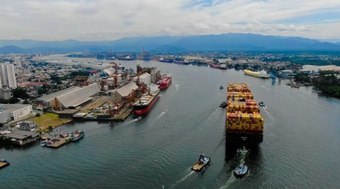 Porto%20de%20Santos%20%20bate%20recorde%20hist%C3%B3rico%20em%20cargas