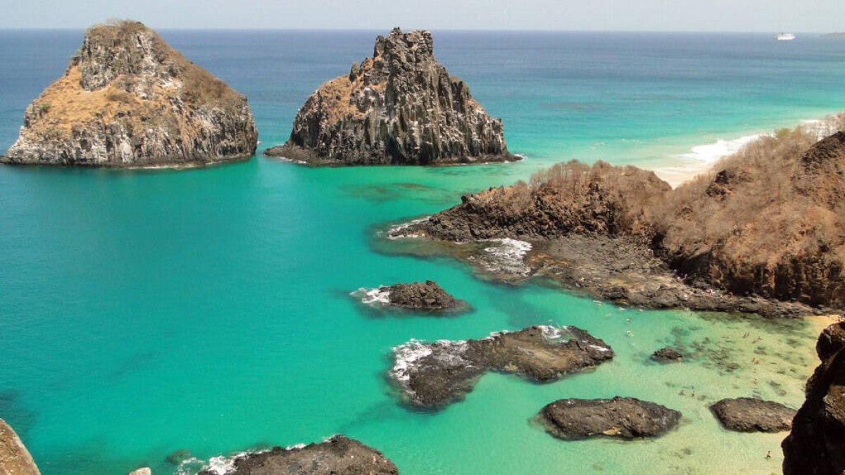 baía dos porcos, fernando de noronha baía dos porcos, fernando de noronha