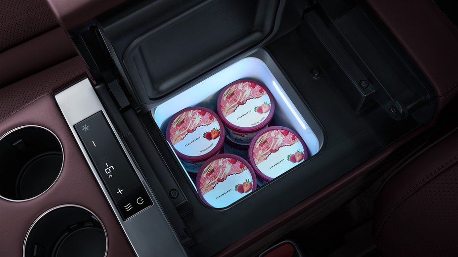 Geladeira interna no Denza Z9 GT