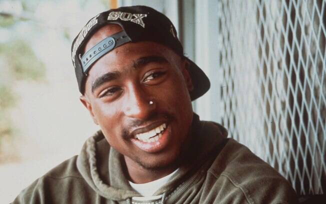 Tupac terminou seu relacionamento com Madonna porque a cantora é branca