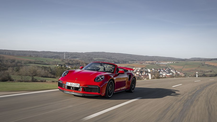 Porsche 911 está na sua oitava geração e receberá atualização ainda este ano