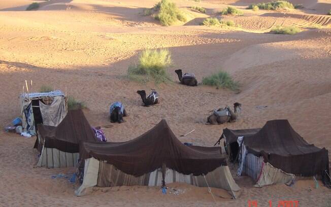 Acampamento no deserto do Saara 