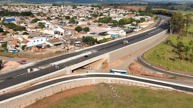 TJ autoriza retomada de demolições em obra na Rod. Miguel Melhado