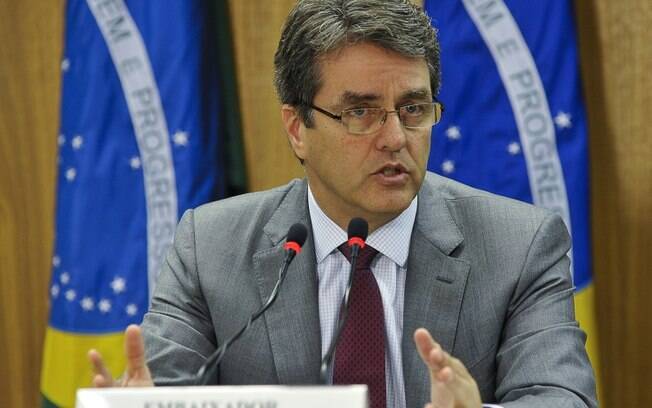 Embaixador Roberto Azevêdo foi reeleito para mais quatro anos à frente da OMC (Organização Mundial do Comércio)
