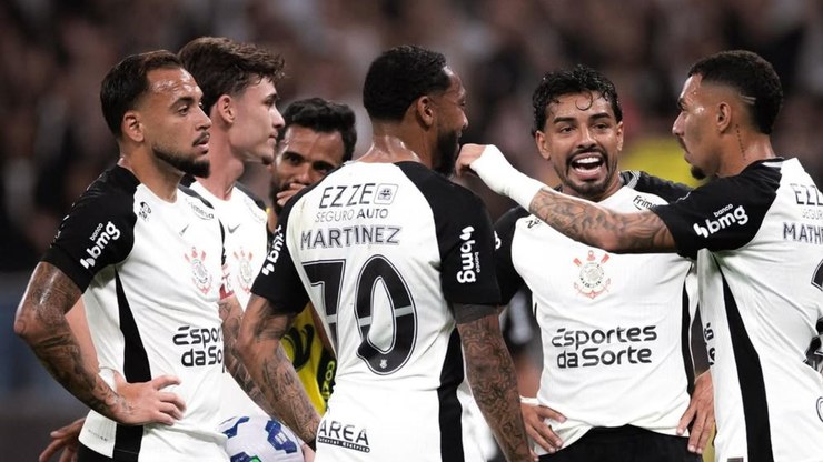 Corinthians: volante não se reapresenta e falta a treinos no CT