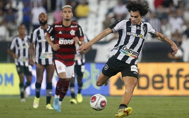 Veja o histórico de confrontos entre Flamengo e Botafogo fora do Rio