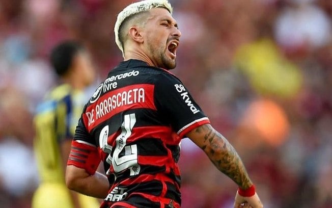 Arrascaeta é a novidade do Flamengo para jogo decisivo contra o Bolivar