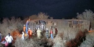 Acidente com ônibus deixa 7 mortos e 13 feridos na Bahia