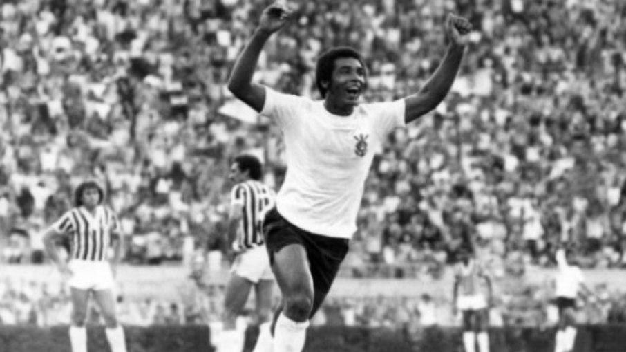 Morre Geraldão, ídolo do Corinthians, aos 77 anos