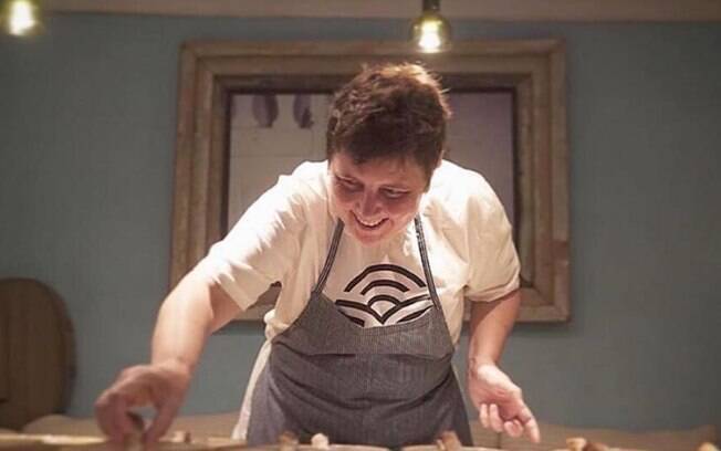 Ao notar que cozinhar era mais que um hobby, Roberta voltou ao Brasil para seguir a carreira de chef