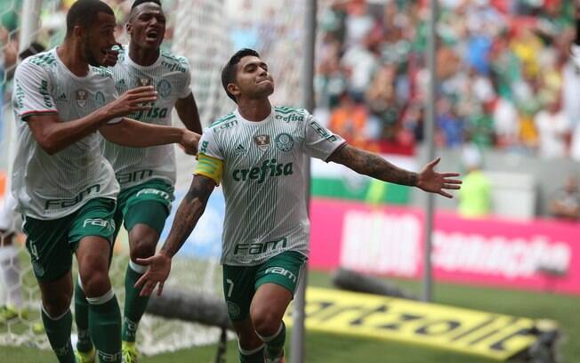 Dudu comemora gol para o Palmeiras diante do Fluminense. Foto: ED FERREIRA/BRAZIL PHOTO PRESS/ESTADÃO CONTEÚDO