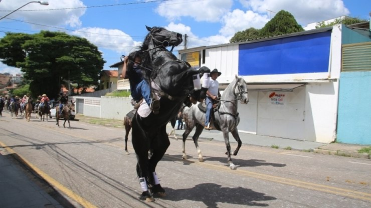 Vinhedo realiza 62º Desfile de Cavaleiros neste domingo