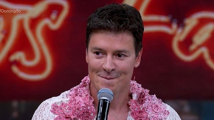 Globo estabelece prazo para Rodrigo Faro viabilizar novo programa