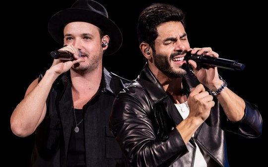 Israel & Rodolffo agitam Hopi Hari com show dia 24 de maio