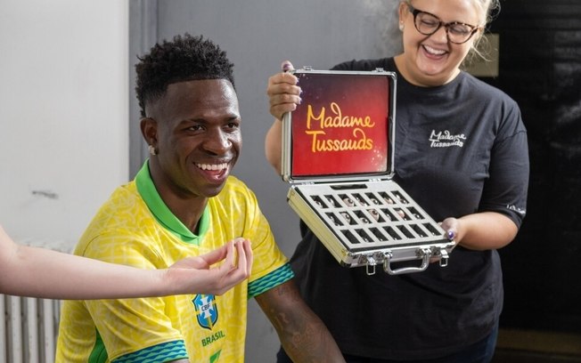 Vini Jr. faz pegadinha para anunciar que ganhará estátua de cera no Madame Tussauds