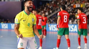 Copa do Mundo de Futsal: Brasil bate Marrocos e avança à semi