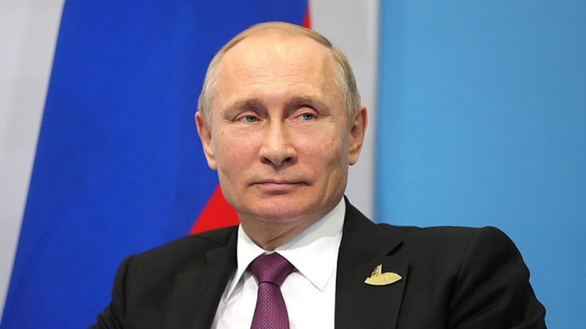 Vladimir Putin é conhecido por tomar atitudes de governo LGBTfóbicas
