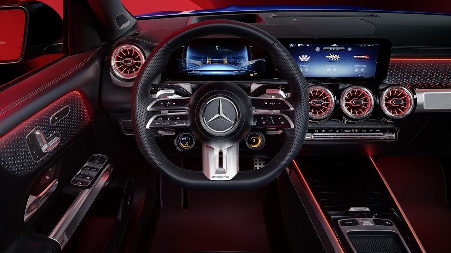 O GLB usa a nova inteligência artificial da Mercedes - que só era encontrada nos carros de luxo da marca 