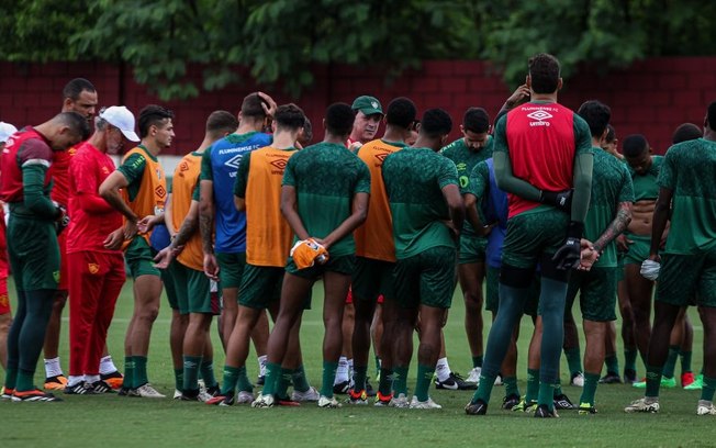 Fluminense viaja nesta segunda e vai treinar no CT da seleção do Peru