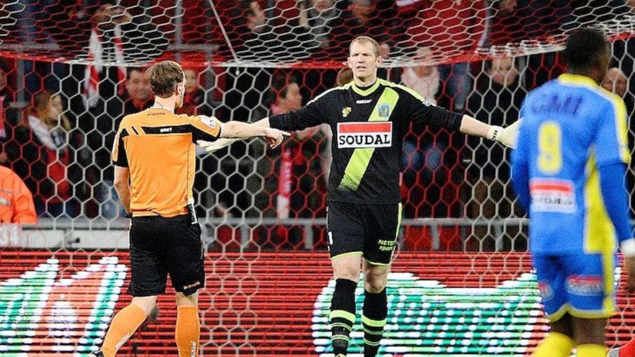 Kristof Van Hout Kristof Van Hout