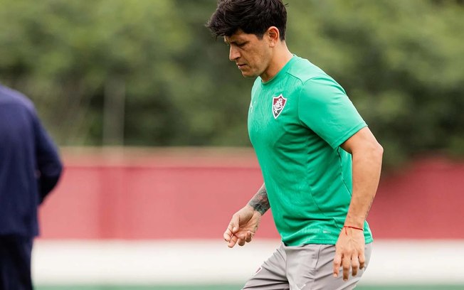 Cano participa de atividade pelo Fluminense nesta terça (13/10)