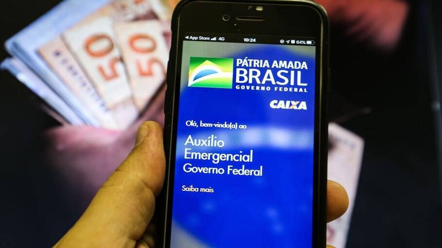 CLP elabora proposta para reduzir custos do auxílio emergencial