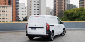 Renault convoca recall do Kangoo E-Tech por risco na fechadura