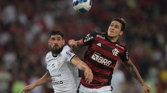 Flamengo vence o Corinthians e avança à semifinal da Liberta