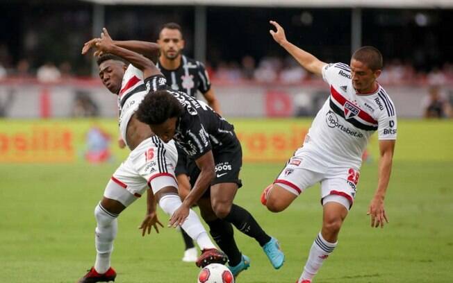 ANÁLISE: Corinthians vai mal em mais um clássico e mostra que falta muita coisa para a Libertadores