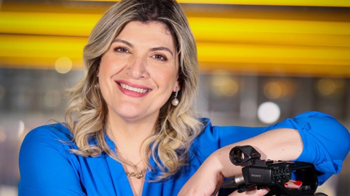 SBT demite diretora Carolina Gazal e promove cortes em meio a reestruturação interna SBT demite diretora Carolina Gazal e promove cortes em meio a reestruturação interna