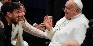 Em último pedido, Papa Francisco clamou por paz e desarmamento