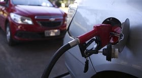 Mistura do etanol na gasolina vai mudar outra vez; entenda