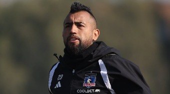 Arturo%20Vidal%2C%20volante%20ex-Flamengo%2C%20%C3%A9%20acusado%20de%20abuso%20sexual