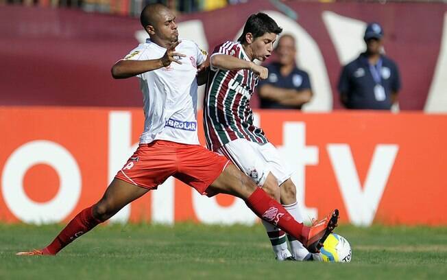 Conca em ação pelo Fluminense contra o Bangu. Foto: Fabio Castro/ Agif/Gazeta Press