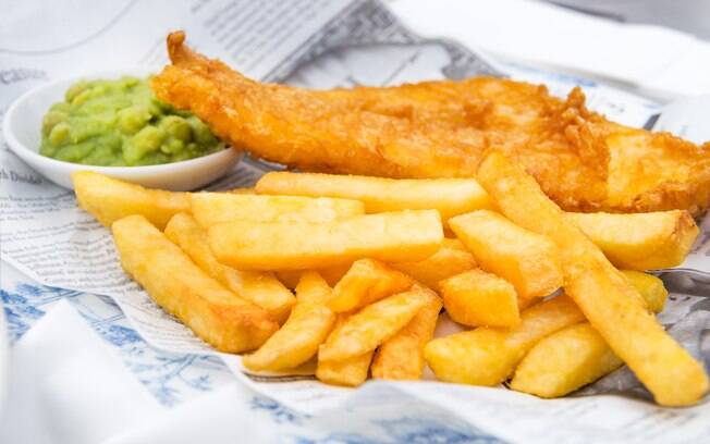 O prato 'fish and chips', muito comum no Reino Unido, pode estar com os dias contados, diz estudo 