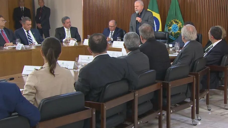 Lula em reunião com os governadores 