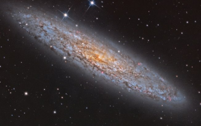 Destaque da NASA: galáxia brilhante é a foto astronômica do dia